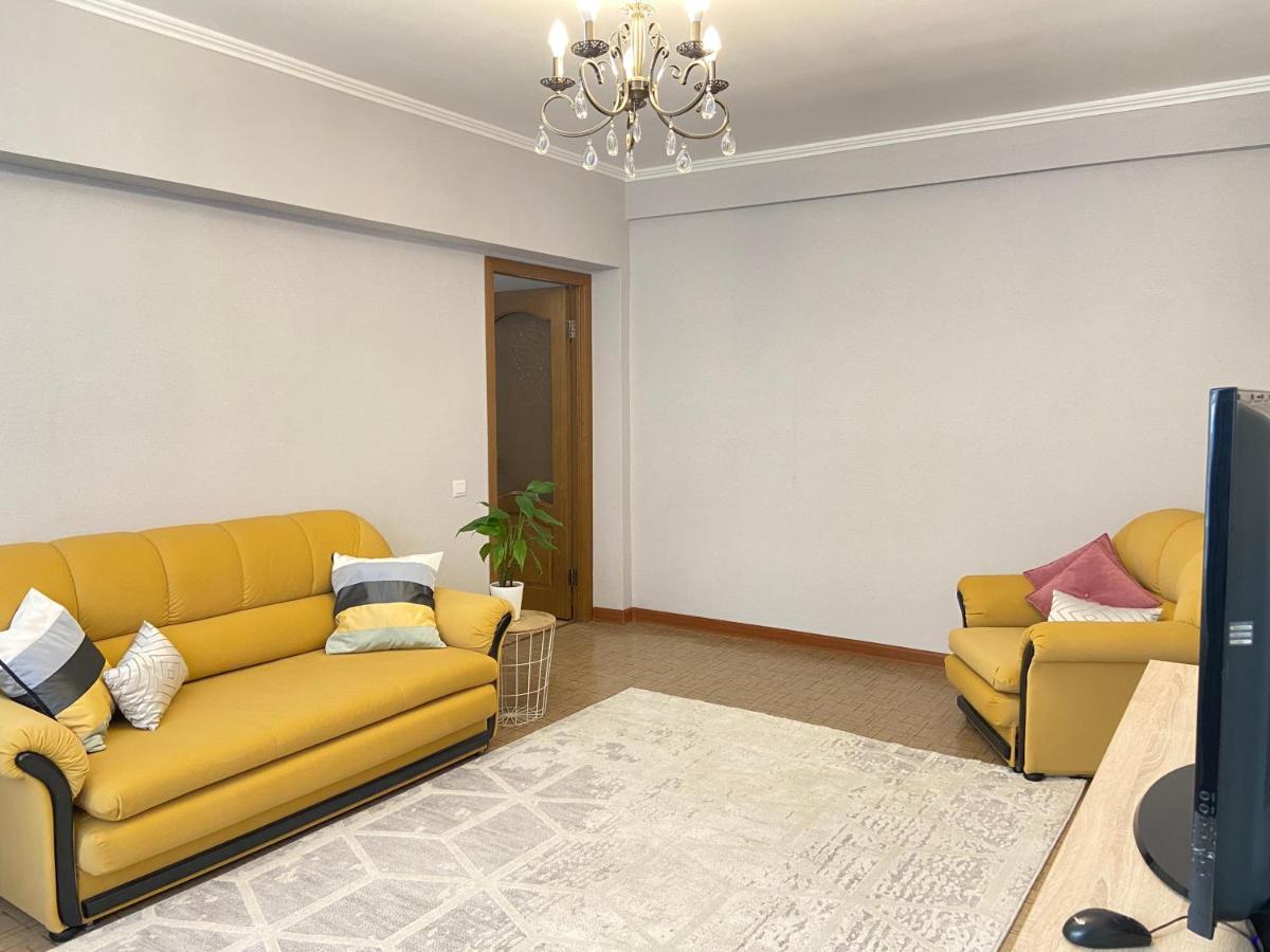 Apartment At - Next To Mall Almaty